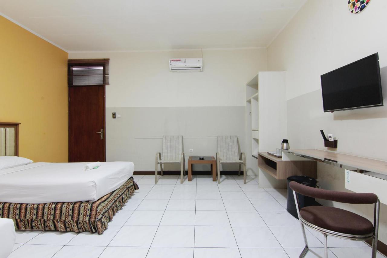 בנדונג Hotel Palem מראה חיצוני תמונה