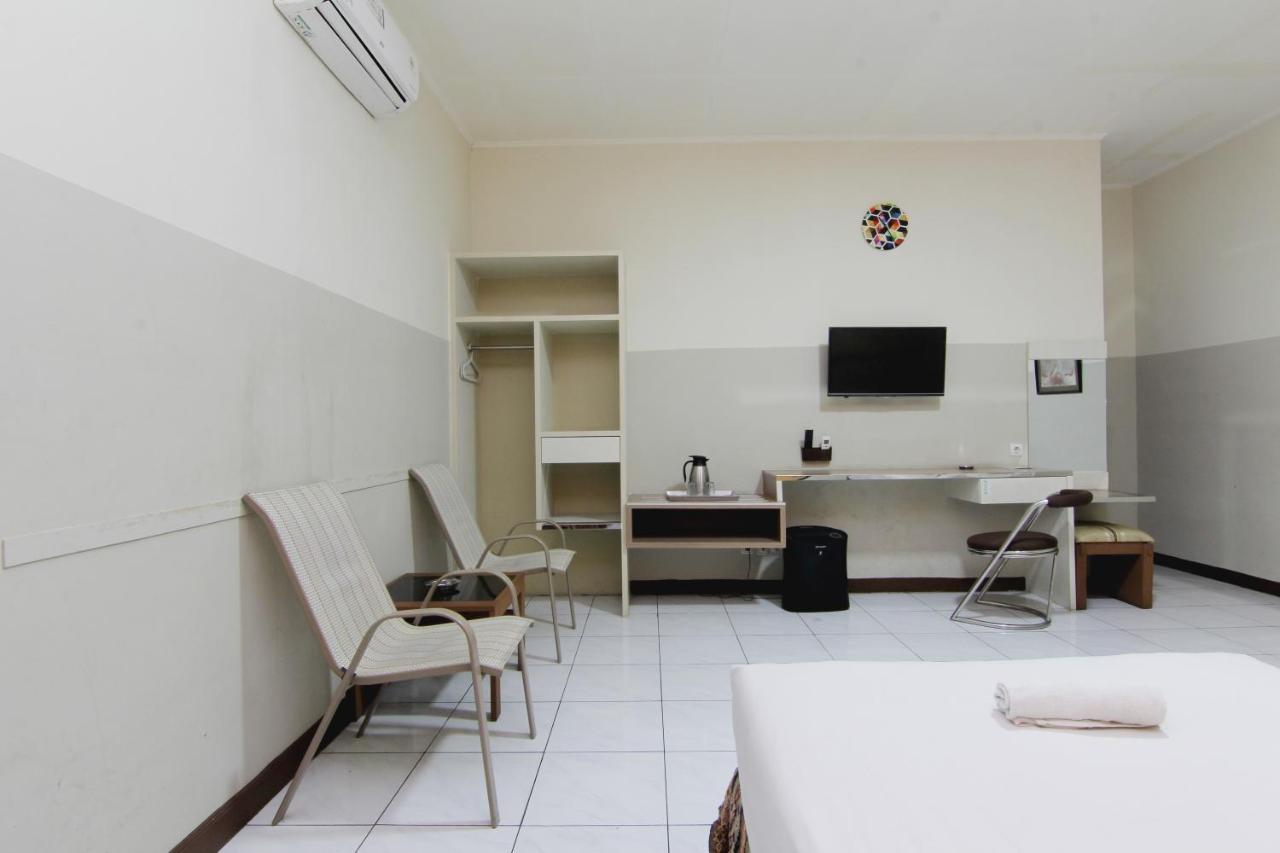 בנדונג Hotel Palem מראה חיצוני תמונה